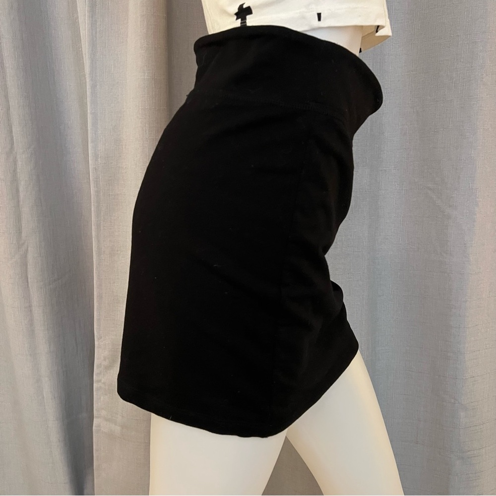Garage Classic Black Mini Stretch Highwaist Skirt Layering Basic Size Medium